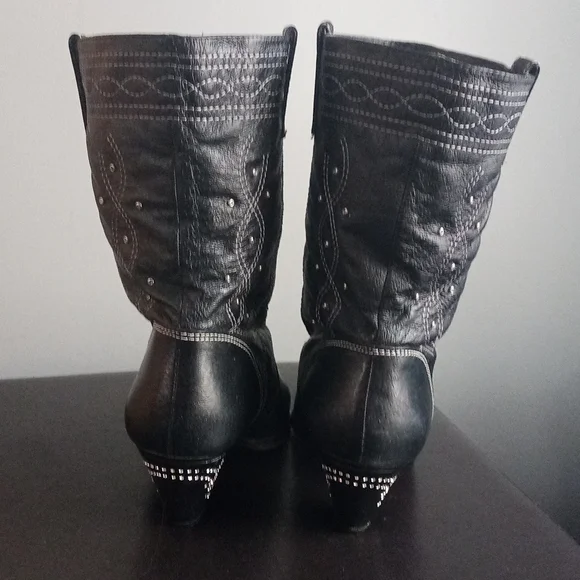 Dingo Rhinestone Low Rise Cowboy Boots - Picture 5 of 14